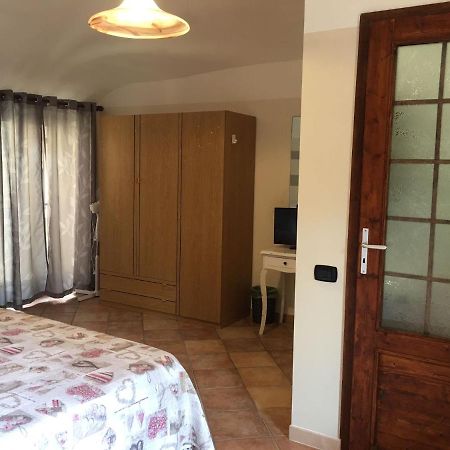 B&B Sotto Le Mura Павоне-Канавезе Экстерьер фото