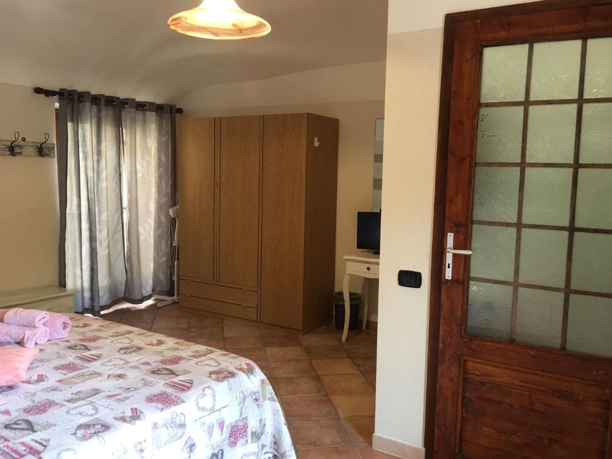 B&B Sotto Le Mura Павоне-Канавезе Экстерьер фото