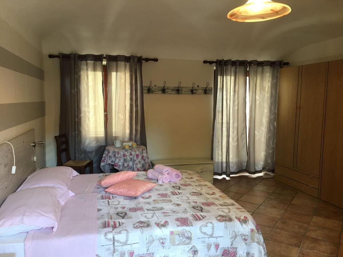 B&B Sotto Le Mura Павоне-Канавезе Экстерьер фото
